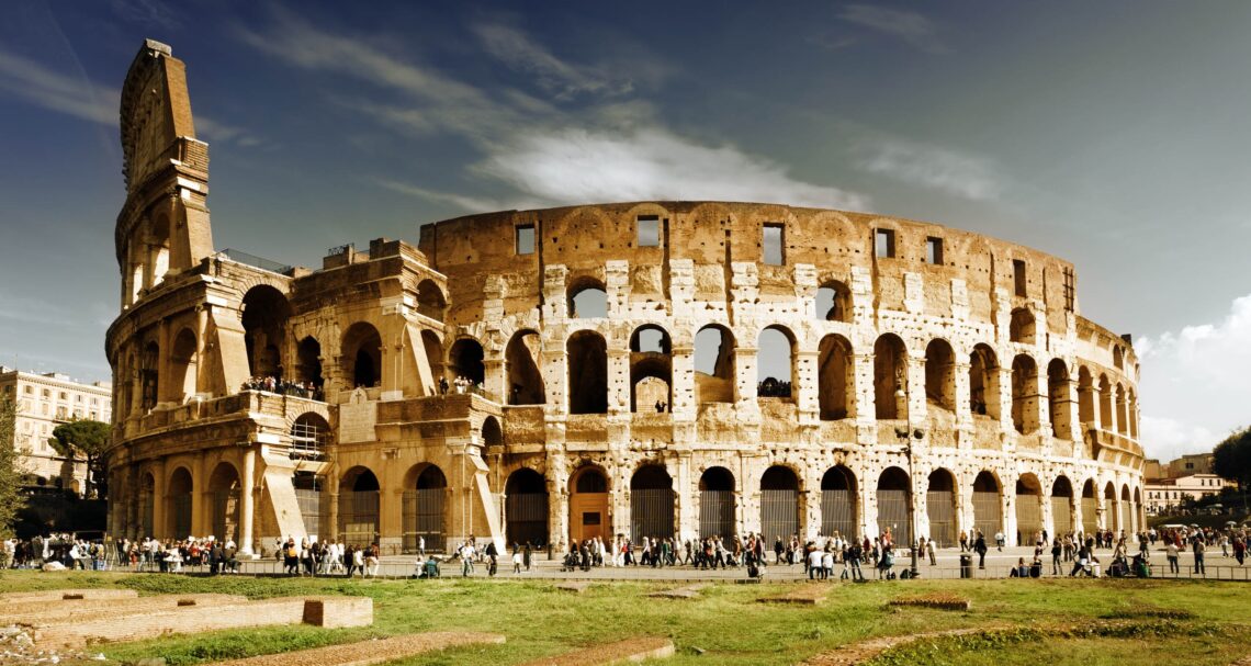 Colosseum_-_Rome_-_Italy_(16800139540)