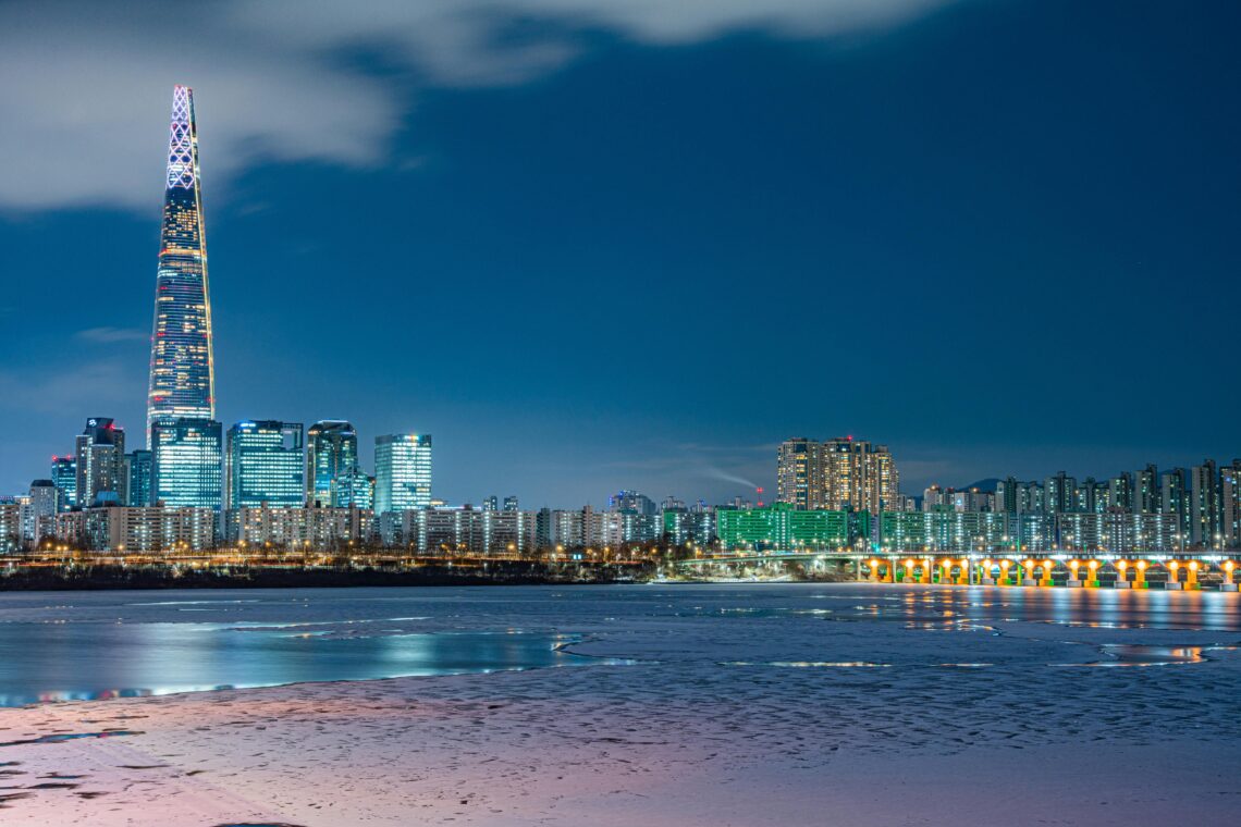 waterfront-city-lights-lotte-tower-in-seoul-korea