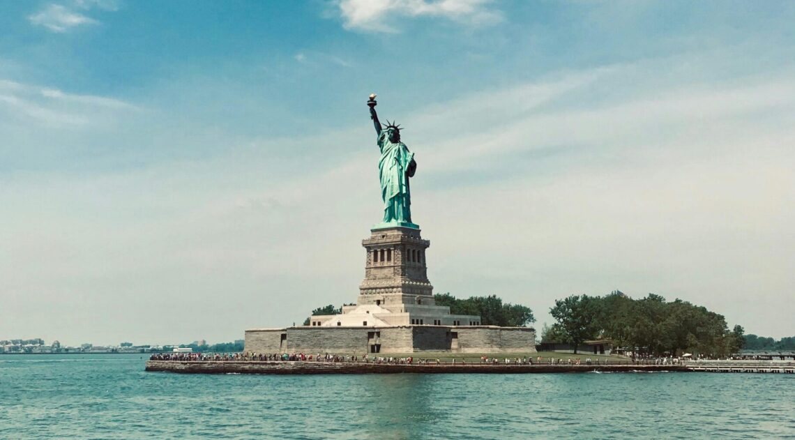 photo-of-statue-of-liberty